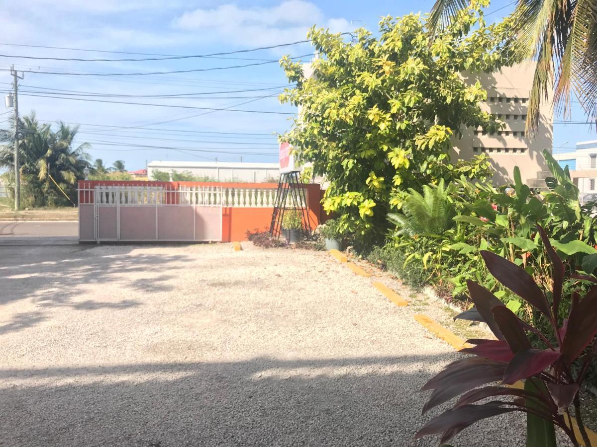 Easy Inn Hotel Belize City Exteriör bild
