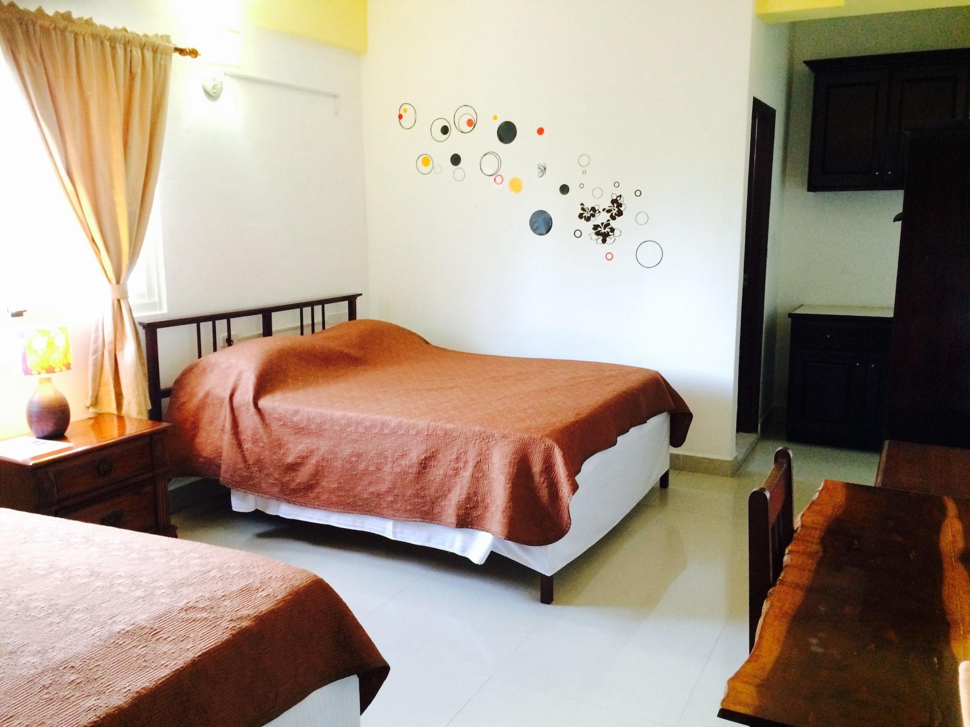 Easy Inn Hotel Belize City Exteriör bild