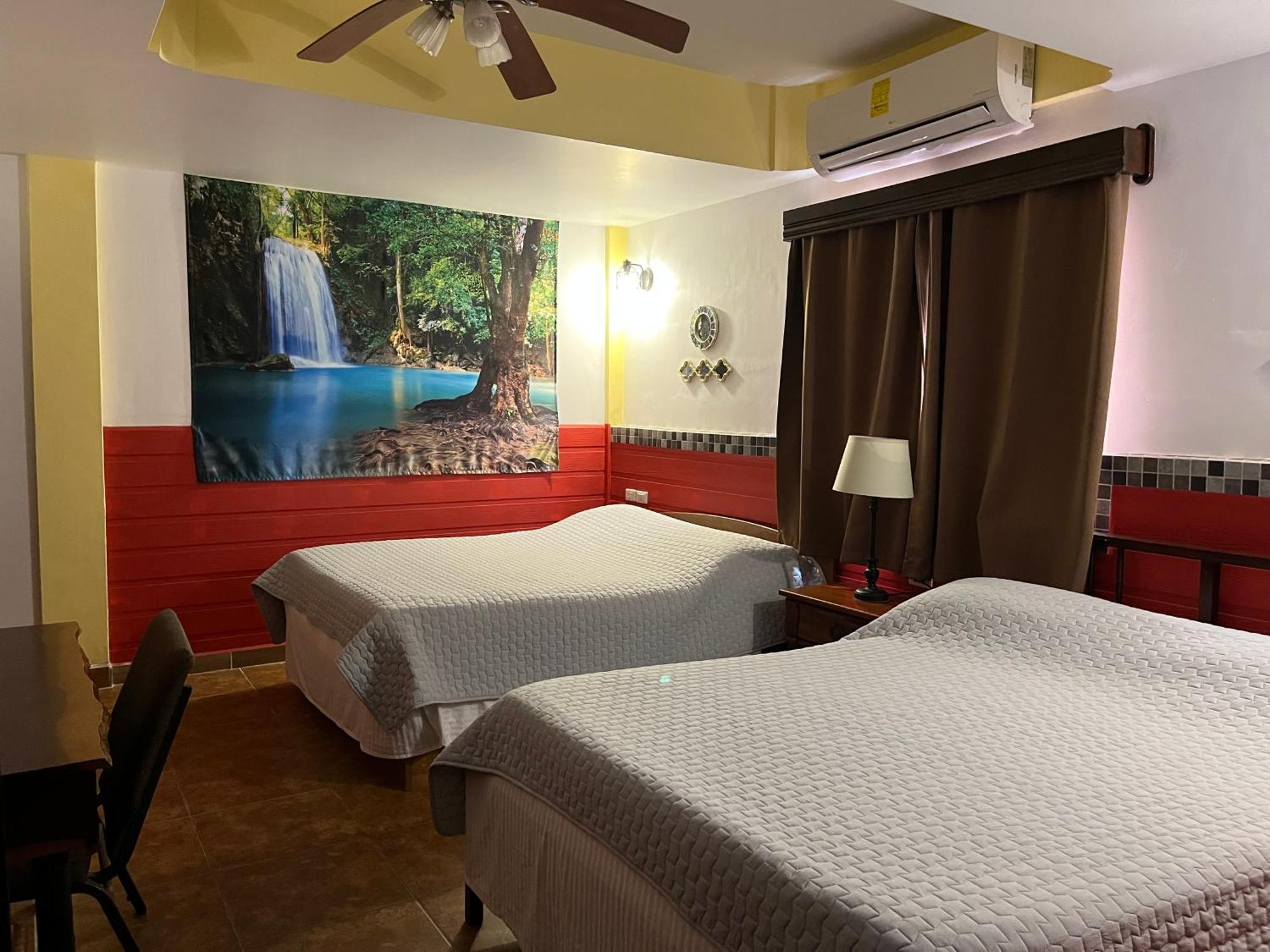 Easy Inn Hotel Belize City Exteriör bild