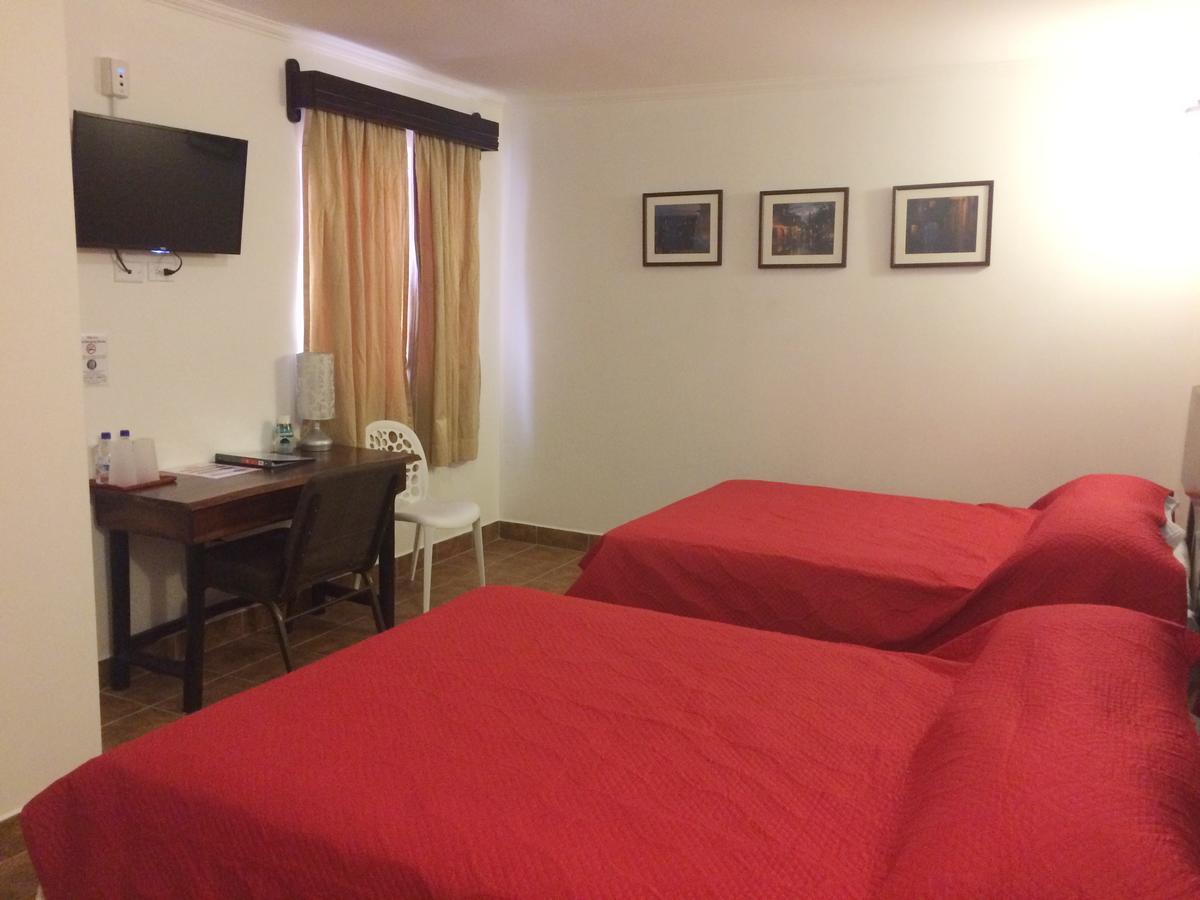 Easy Inn Hotel Belize City Exteriör bild