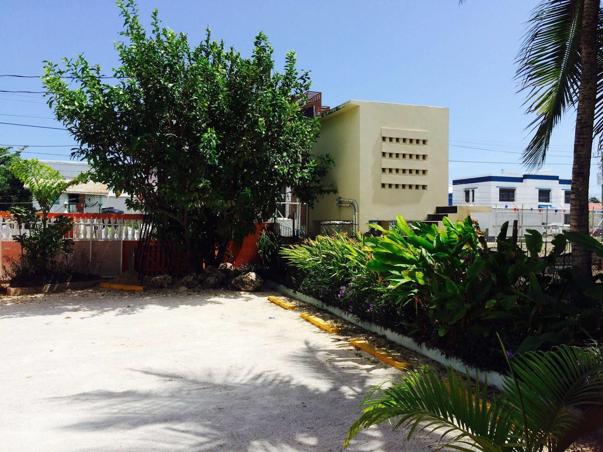 Easy Inn Hotel Belize City Exteriör bild
