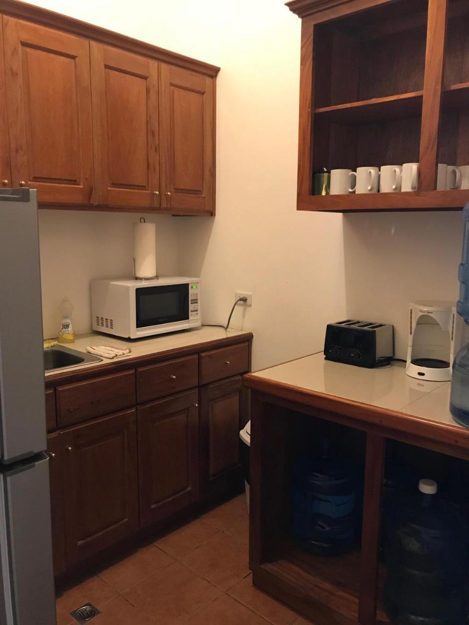 Easy Inn Hotel Belize City Exteriör bild