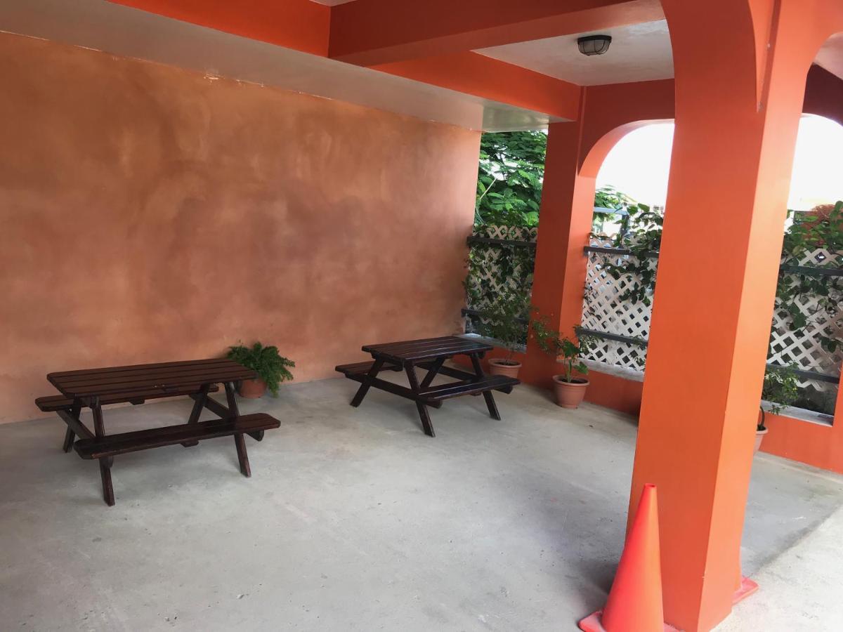 Easy Inn Hotel Belize City Exteriör bild